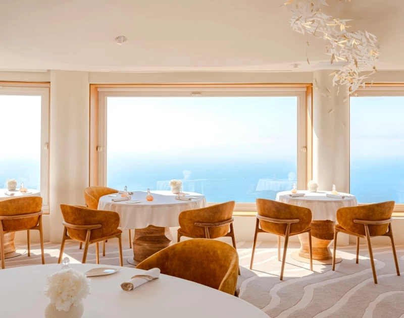 Gastronomic Stay in an Elegance Room